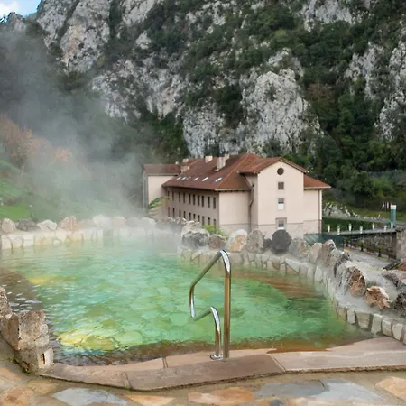 Balneario La Hermida