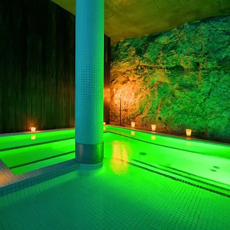 Balneario 4* La Hermida