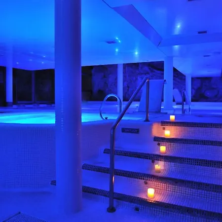 Balneario Szálloda La Hermida