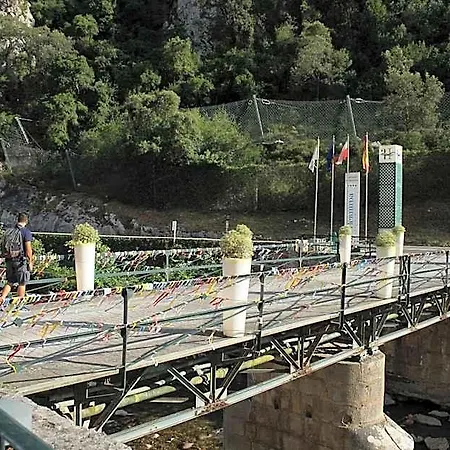 Balneario La Hermida