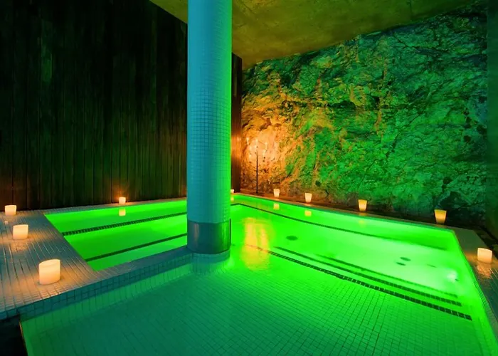 Balneario 4* La Hermida